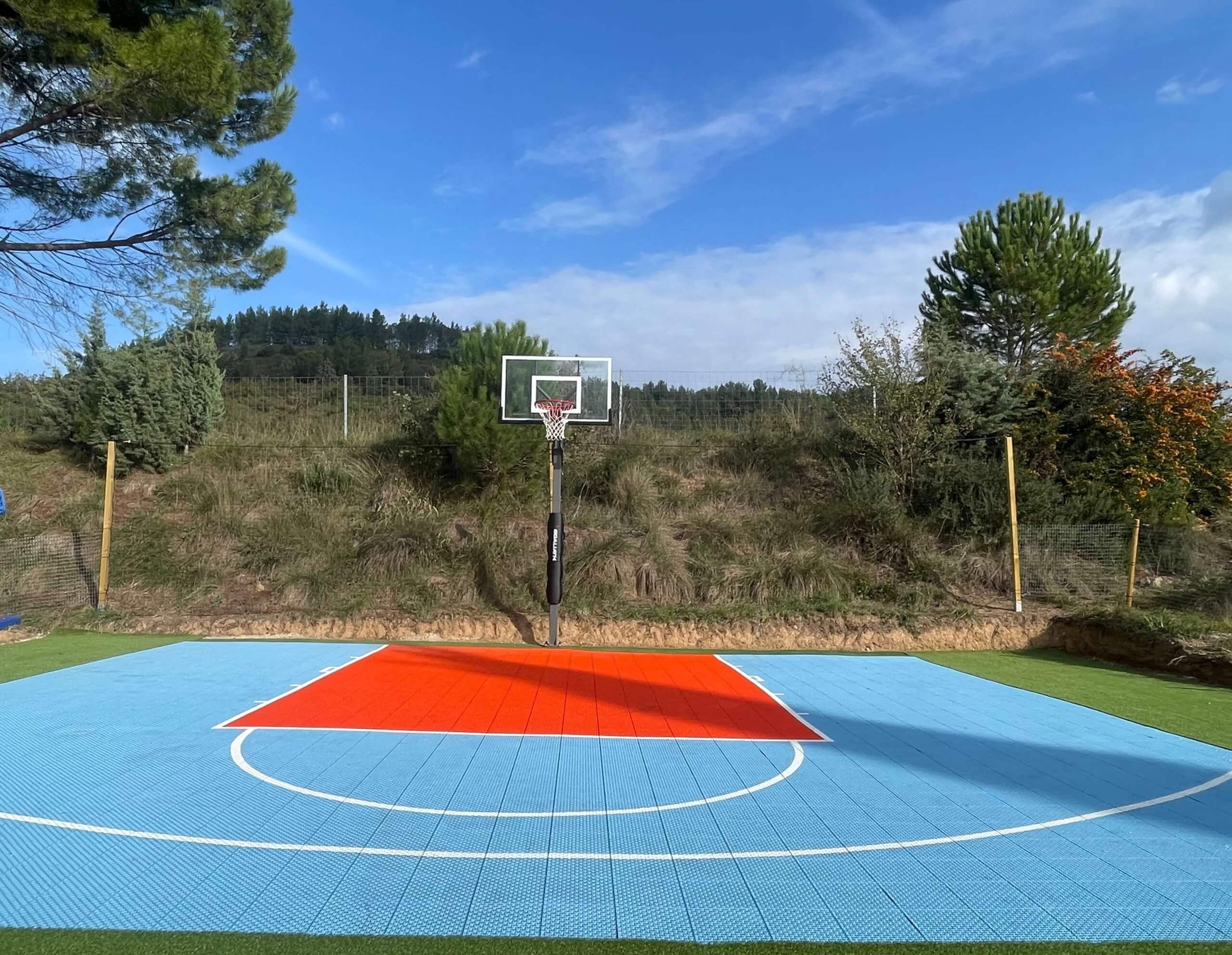 Terrain-basket-bleu-orange-sunset-dream-2 Terrain-basket-bleu-orange-sunset-dream-2